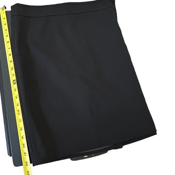Calvin Klein Skirt With Side Zipper  • Used • Size: 12 - Picture 7 of 7